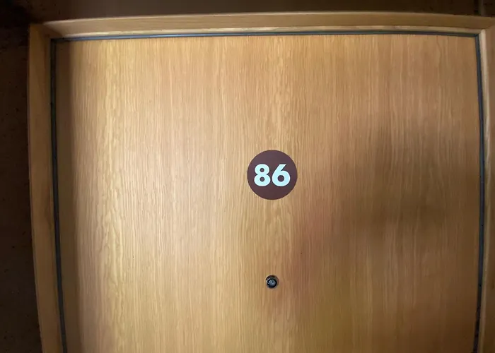 Adler 86 洛伊克巴德